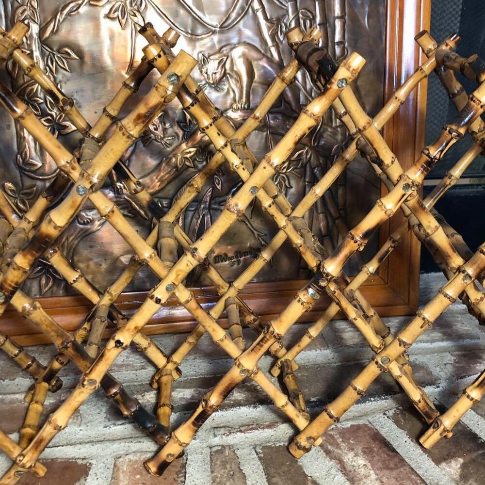 MCM burnt bamboo accordion style wine rack - Picture 5 of 10